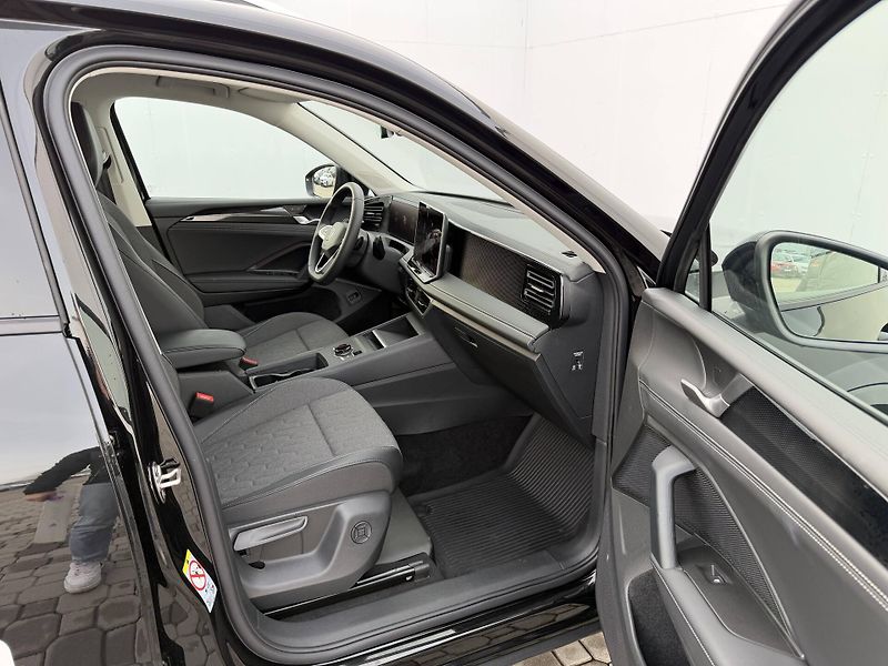 Volkswagen Tiguan (2025) People 7DSG mHEV 1,5eTSI - fotka 22 z 23