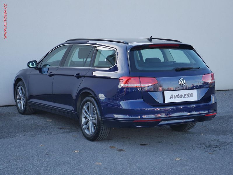 Volkswagen Passat (2018) 2.0TDi, DSG, navi - fotka 6 z 24
