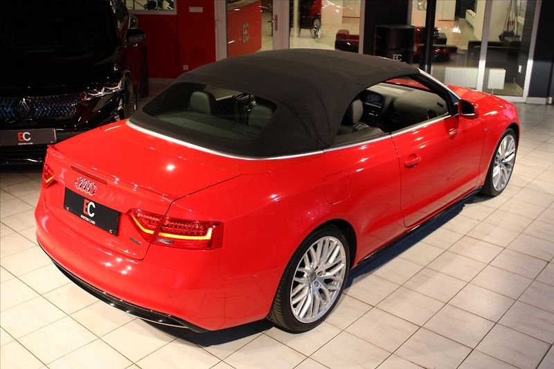 Audi A5 TDi V6 quattro S Line Cabriole - fotka 22 z 27