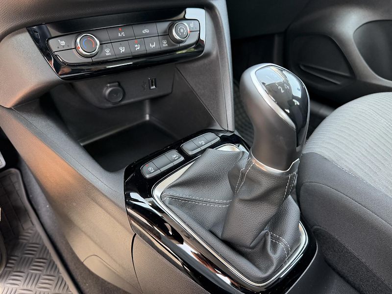 Opel Corsa (2021) 1.2 55 kW/servisní kniha  - fotka 18 z 21