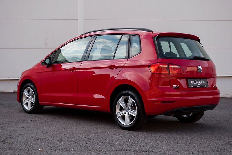 Volkswagen Golf Sportsvan 1.4 TSI - fotka 11 z 32