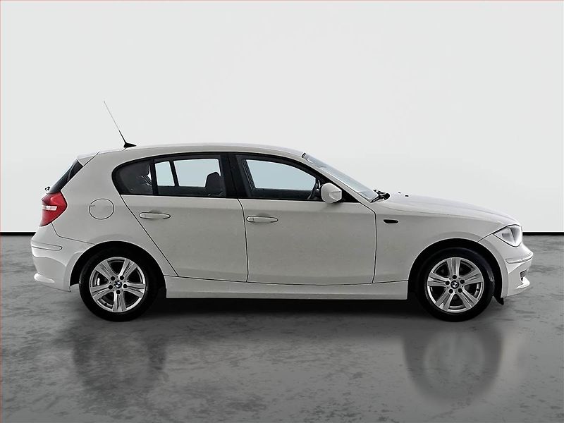BMW Řada 1 (2011) 116i, Tažné, jezdí výborně - fotka 6 z 16