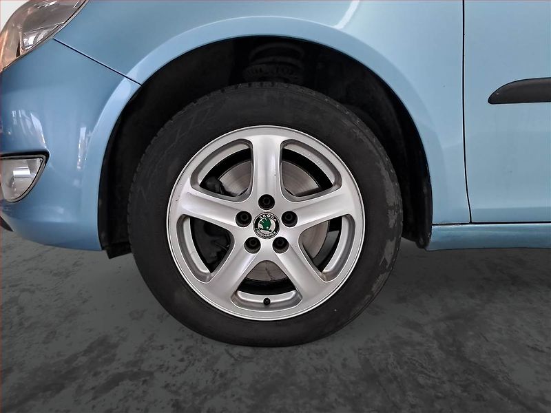 Škoda Roomster (2010) 1.6 TDI, Serv.kniha, Tažné - fotka 15 z 18