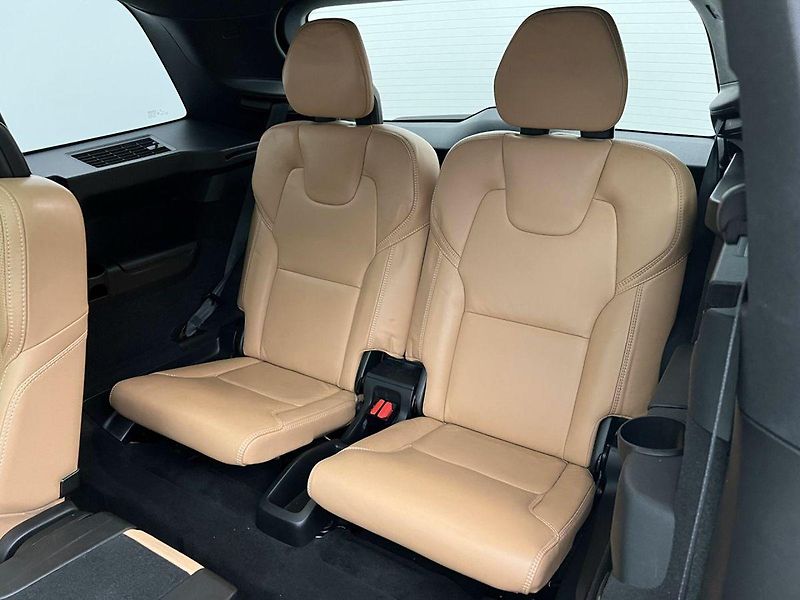 Volvo XC90 B5 Inscription 7m., tažné, DPH - fotka 20 z 31