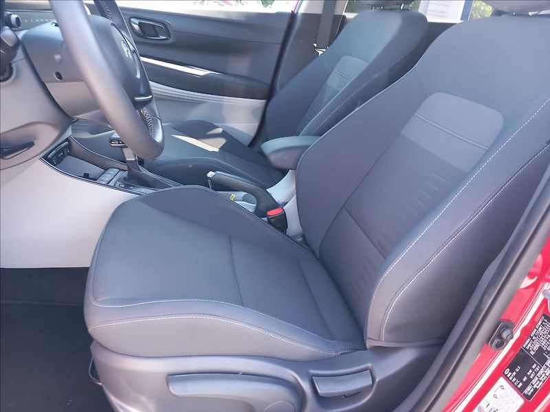 Hyundai Bayon 1,0 T-GDI DCT STYLE - fotka 15 z 16