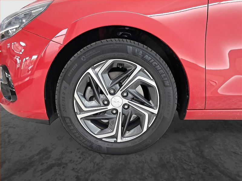 Hyundai i30 (2024) Smart 1.0 T-GDI, ČR,1.maj - fotka 15 z 18