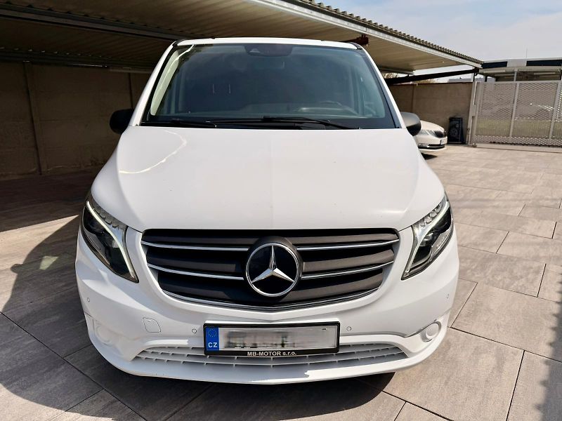 Mercedes-Benz Vito (2022) Mercedes Vito 124CDI XL Tourer - fotka 13 z 14
