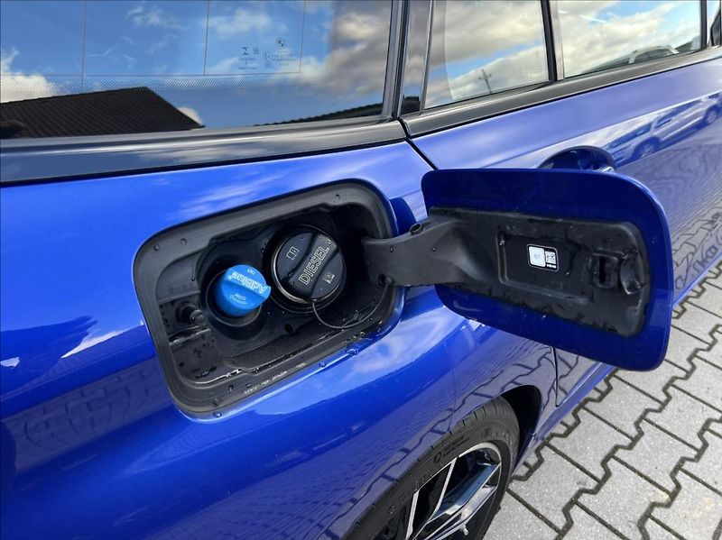 BMW Řada 3 330D xDrive M SPORT záruka - fotka 57 z 57