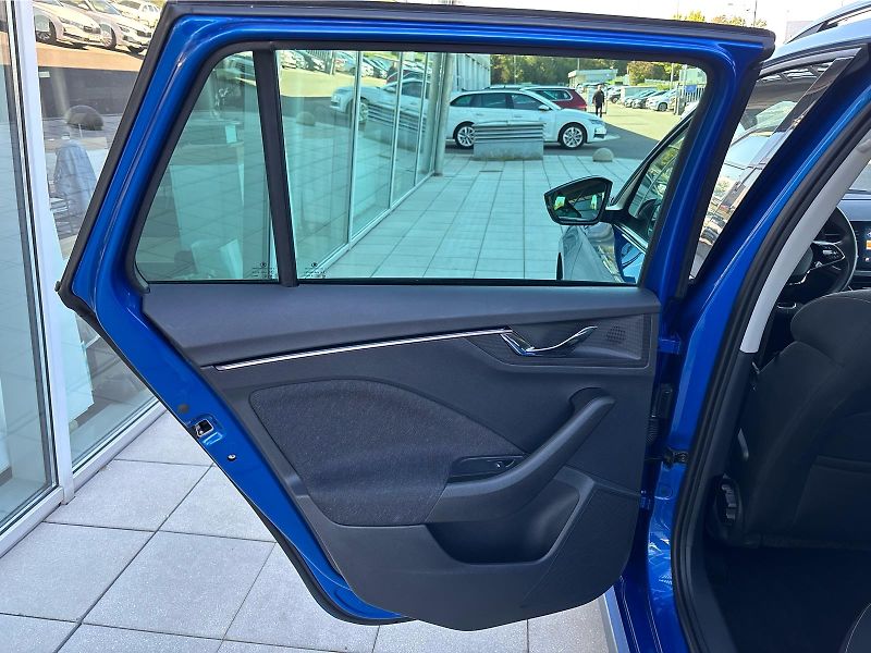 Škoda Kamiq 1.5TSI 110 kW STYLE DSG - fotka 24 z 30