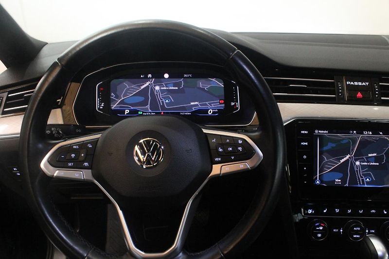 Volkswagen Passat (2020) 2.0TDI DSG Display Matrix - fotka 33 z 36