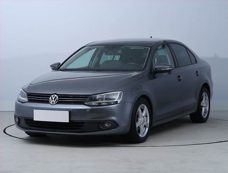 Volkswagen Jetta (2011) 1.4 TSI, Automat, Serv.kniha - fotka 2 z 19