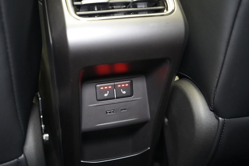 Jaecoo 7 1.6 T-GDI AWD DCT EXCLUSIVE - fotka 18 z 48