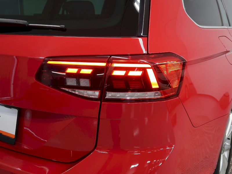 Volkswagen Passat (2023) BUSINESS PREMIUM 2.0TDI 110KW - fotka 11 z 42