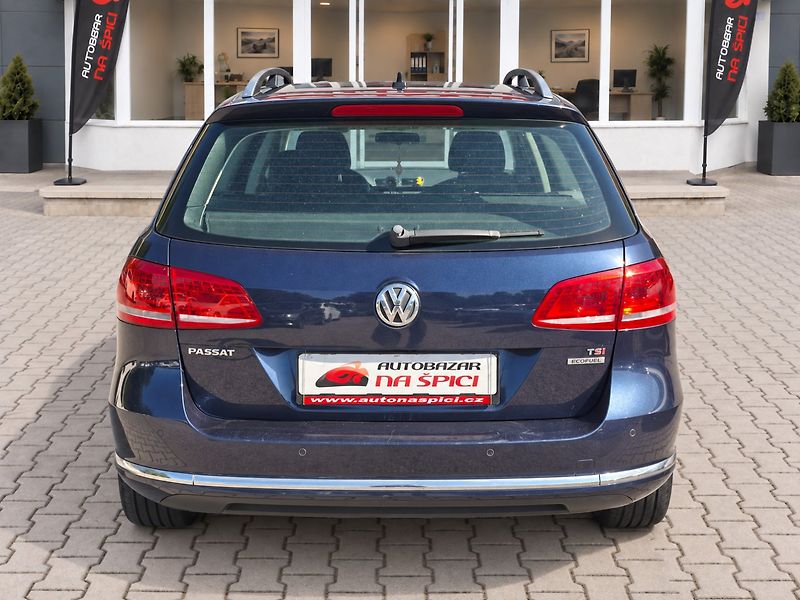 Volkswagen Passat (2013) 1.4TSI 110kW DSG E-FUEL - fotka 7 z 45