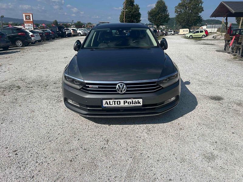 Volkswagen Passat 2.0 BiTDI 176kW 4MOT DSG Highl - fotka 1 z 16