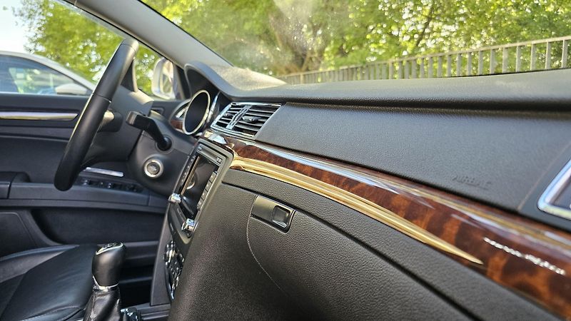 Škoda Superb (2015) Škoda Superb II Facelift 2.0 - fotka 18 z 21