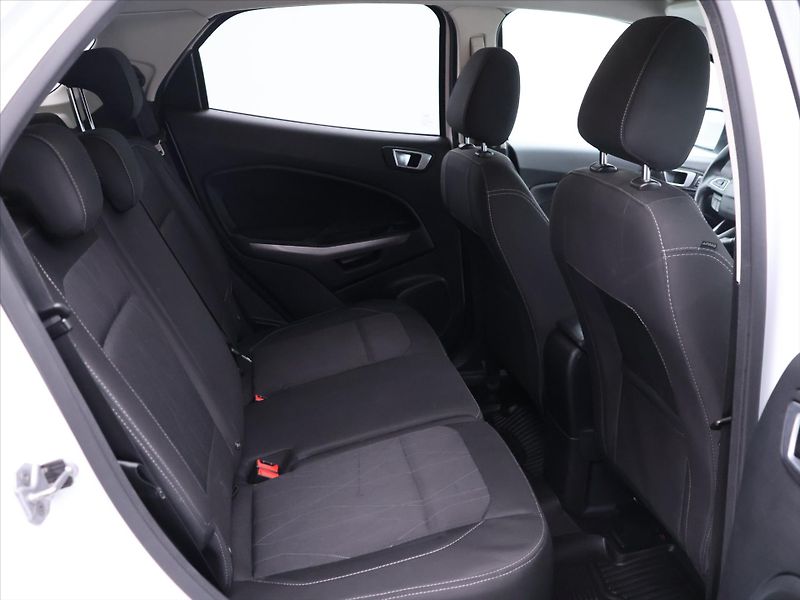 Ford EcoSport 1,0 EB 73kW Klima Navi - fotka 16 z 25