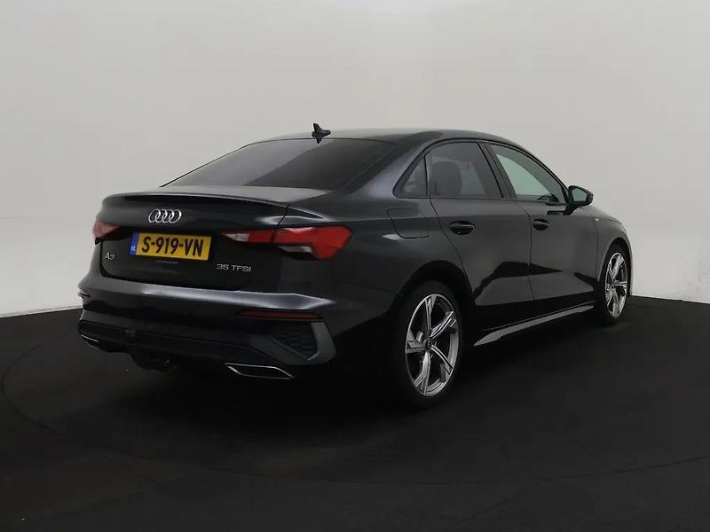 Audi A3 35TFSI 110kW Aut S-Line DPH TZ - fotka 4 z 13