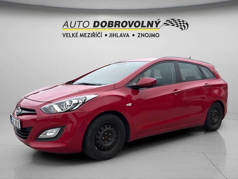 Hyundai i30 Hyudai 1.6i  MT6 (88kW/120k)/6 - fotka 2 z 24