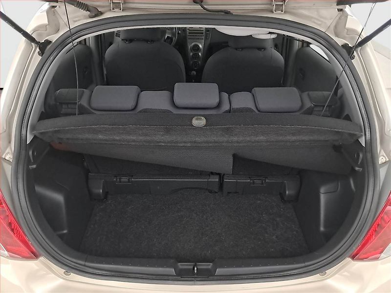 Toyota Yaris (2009) 1.33 Dual VVT-i, Automat - fotka 14 z 15