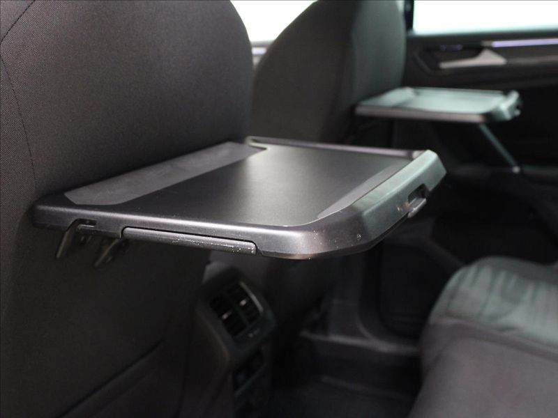 Volkswagen Tiguan 2,0 TDI Highline 4Motion DSG - fotka 29 z 39
