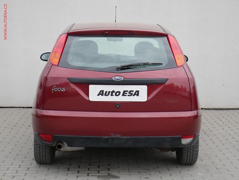 Ford Focus (2001) 1.6i, AC, el. výbava - fotka 5 z 15