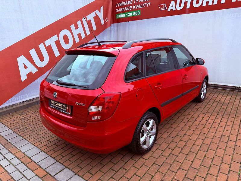 Škoda Fabia 1.6 Elegance, AutoAC, Serviska - fotka 6 z 23
