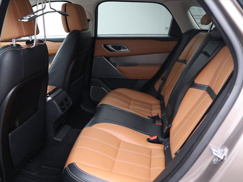 Land Rover Range Rover Velar 3,0 D300 S 221kW AUT LED CZ - fotka 15 z 29