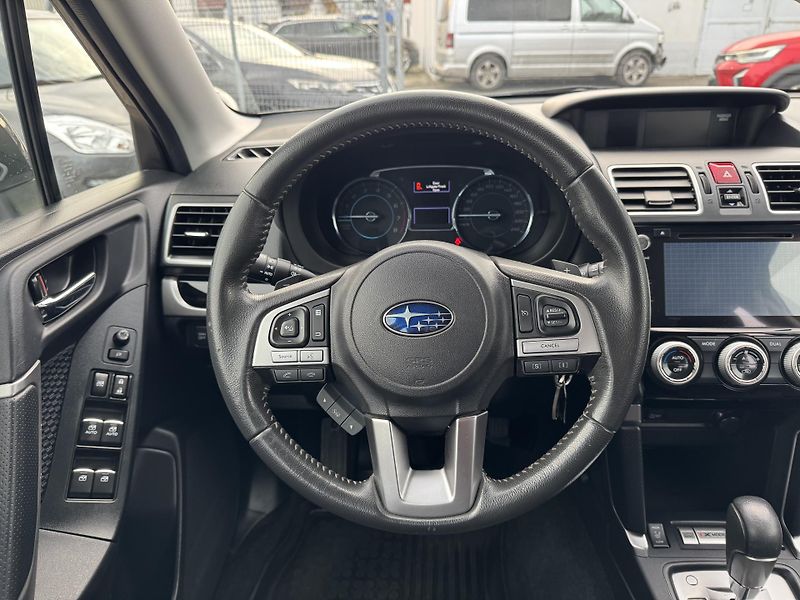 Subaru Forester 2,0i A/T COMFORT, ČR, 1.MAJ. - fotka 17 z 30