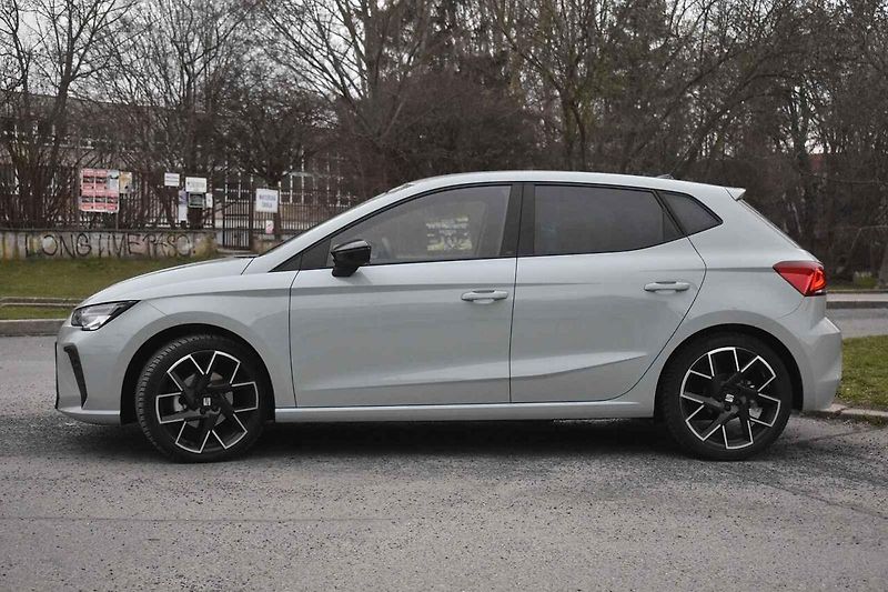 Seat Ibiza jsem otestoval v nejdražší dostupné verzi.