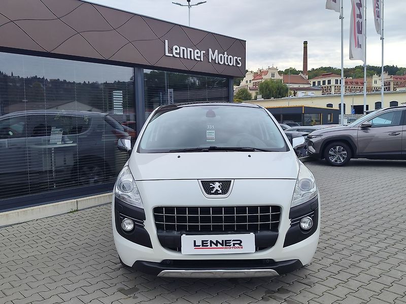 Peugeot 3008 2.0 HDI/110kW Premium - fotka 2 z 32