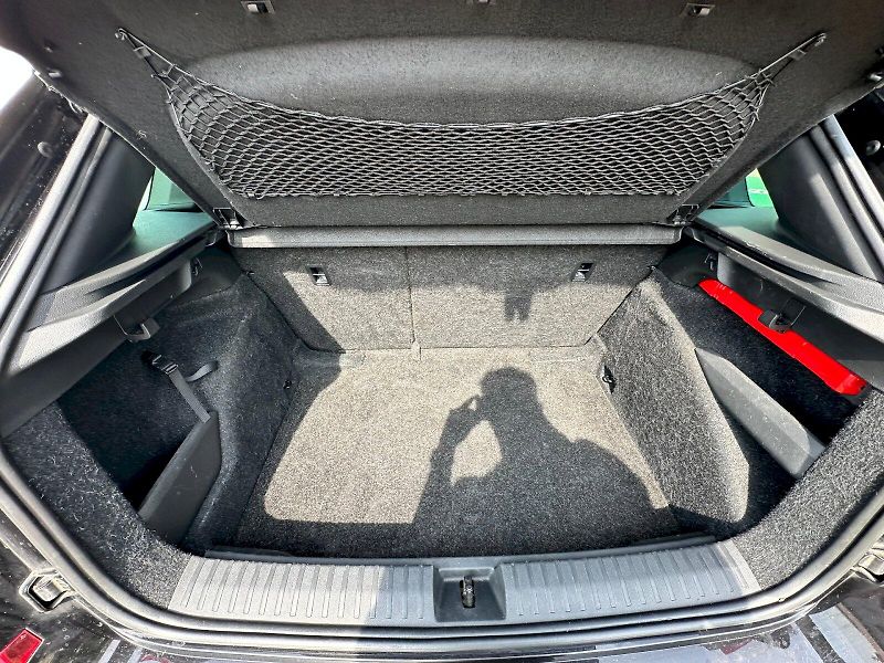 Škoda Kamiq (2023) 1.0 TSI 81 kW Monte Carlo DSG - fotka 23 z 23