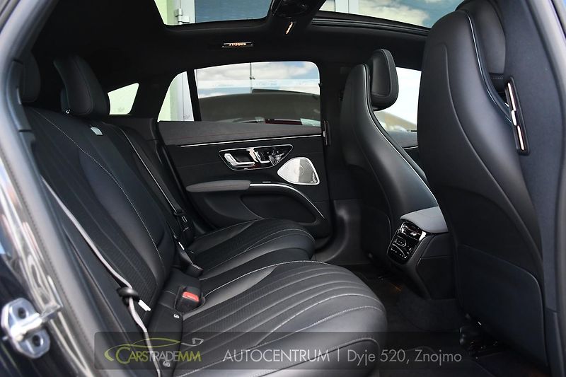 Mercedes-Benz EQS 450+ AMG HYPERSCREEN PANOR - fotka 23 z 57