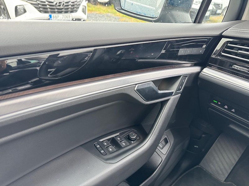 Volkswagen Touareg (2022) ELEGANCE 3.0TDI 210kW DSG 4x4  - fotka 11 z 11