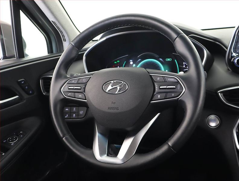 Hyundai Santa Fe (2019) 2.2 CRDi - fotka 15 z 23