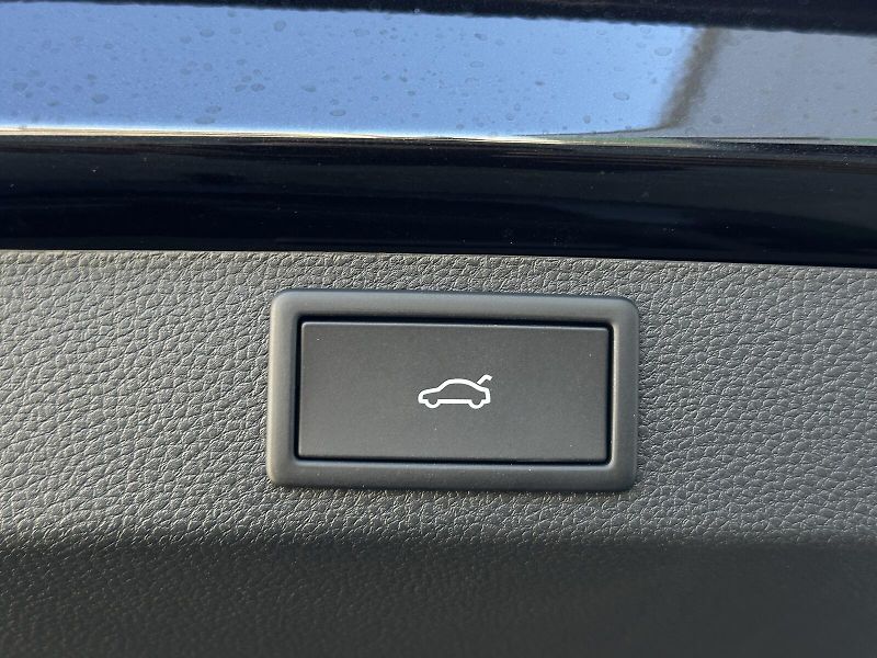 Škoda Karoq 2.0TDi 4x4 DSG 150PS Sportline - fotka 42 z 46
