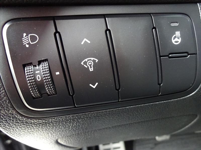 Kia Ceed 1,6 CRDi 100kW GT LINE - fotka 45 z 50