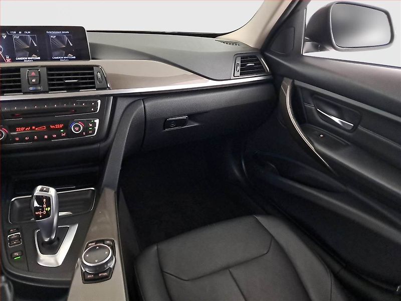 BMW Řada 3 (2014) Modern Line 330 d xDrive, 4X4 - fotka 8 z 22