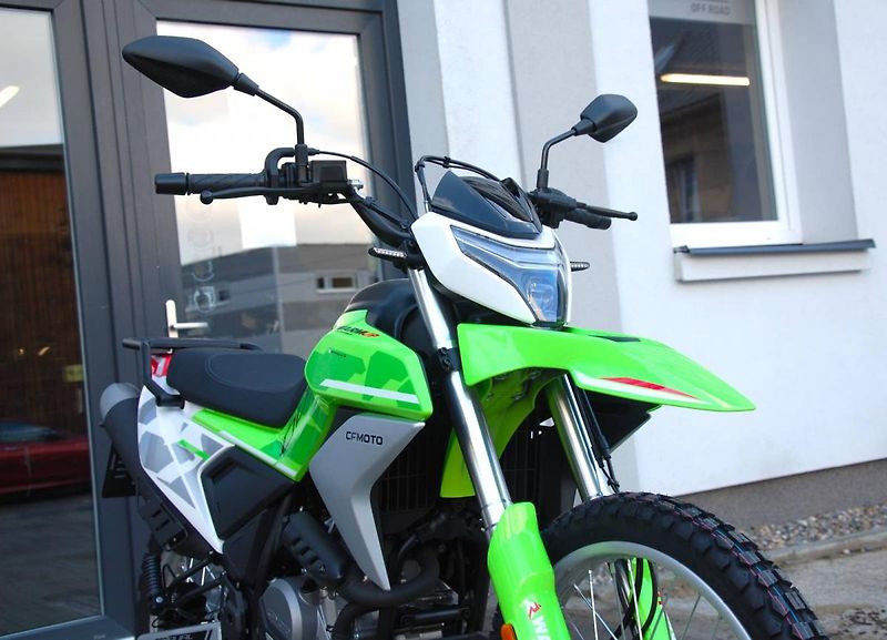 CFMOTO (2026) 250 Dual Sport - GREEN - fotka 13 z 25
