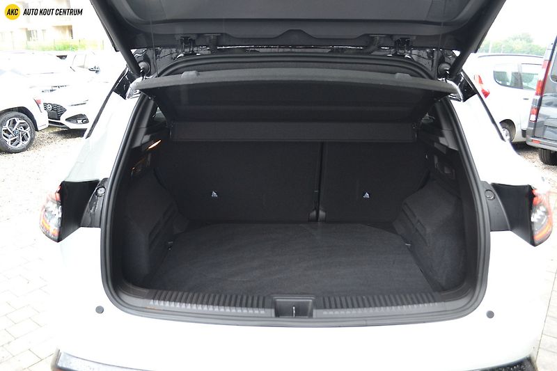 Renault Austral ICONIC MHEV 160 AUTO - fotka 18 z 60