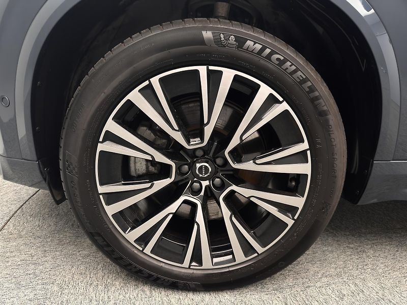 Volvo XC90 T8 AWD RECHARGE DARK PLUS CZ  - fotka 51 z 51