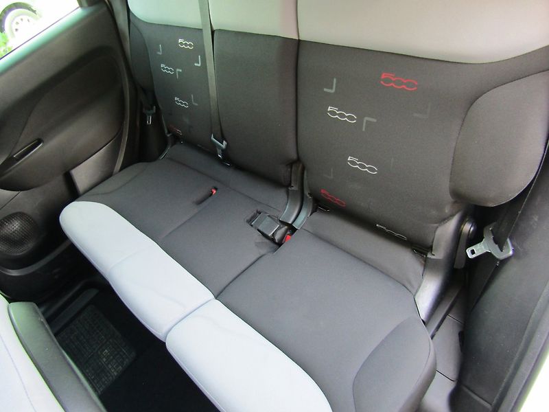 Fiat 500L (2013) 1.6 JTD 77kW - fotka 23 z 43