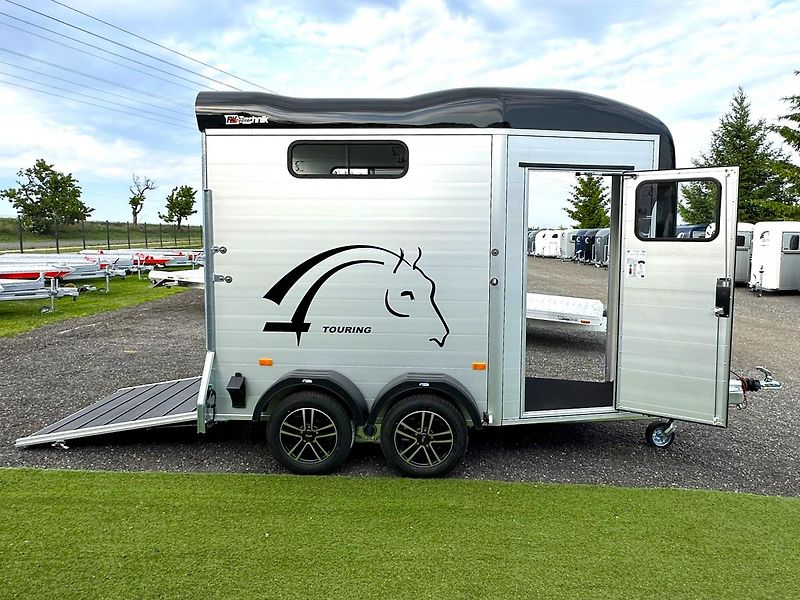 Cheval Liberté (2026) TOURING ONE černý,přední rampa - fotka 13 z 38