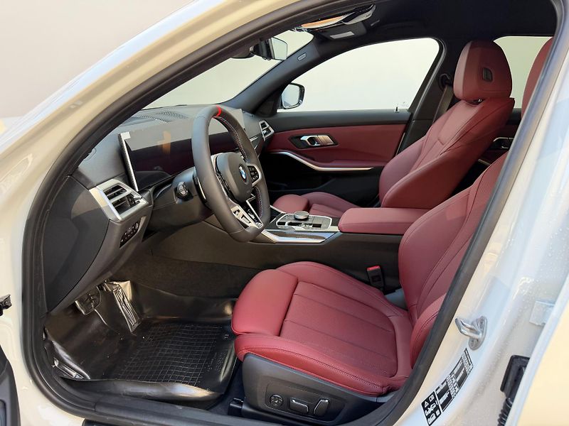 BMW Řada 3 340d xDrive - fotka 9 z 12