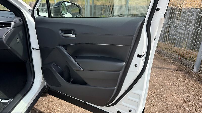 Toyota Corolla Cross 1.8. STYLE - zimní komplety ZD - fotka 21 z 26