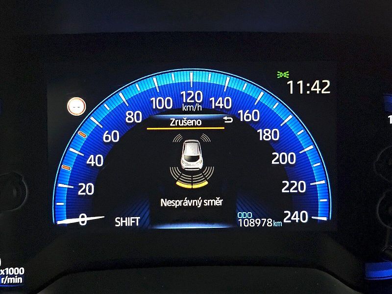Toyota Corolla (2019) Hatchback 1.2TURBO 116k GR-SPO - fotka 12 z 29