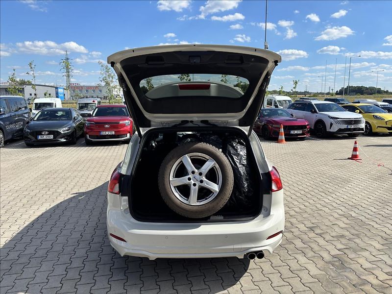Ford Focus 1,5 EcoBlue 88 kW ST-line - fotka 10 z 43