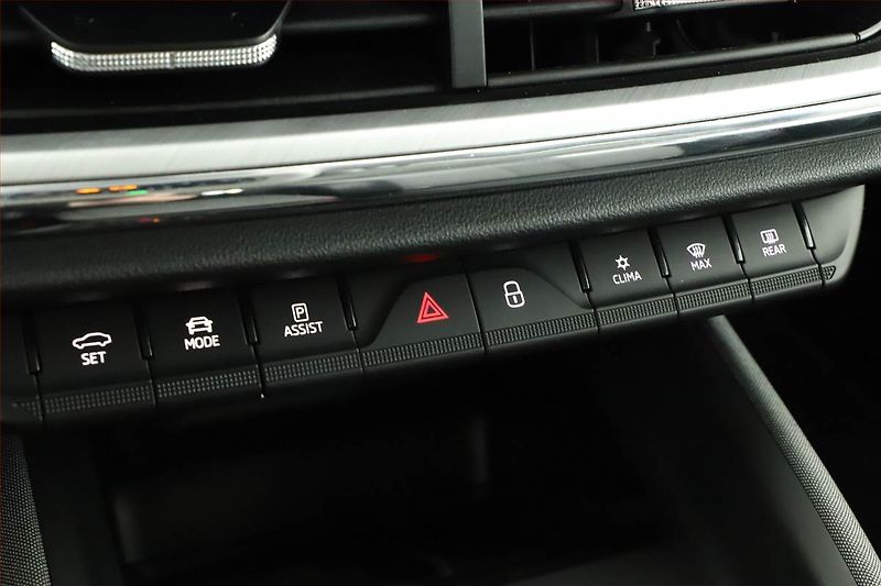 Škoda Enyaq (2023) iV 80x (82 kWh), SoH 93% - fotka 13 z 20