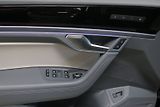 Volkswagen Touareg (2024) R-LINE 3,0TDI 210kW TOP VÝBAVA - náhled 11