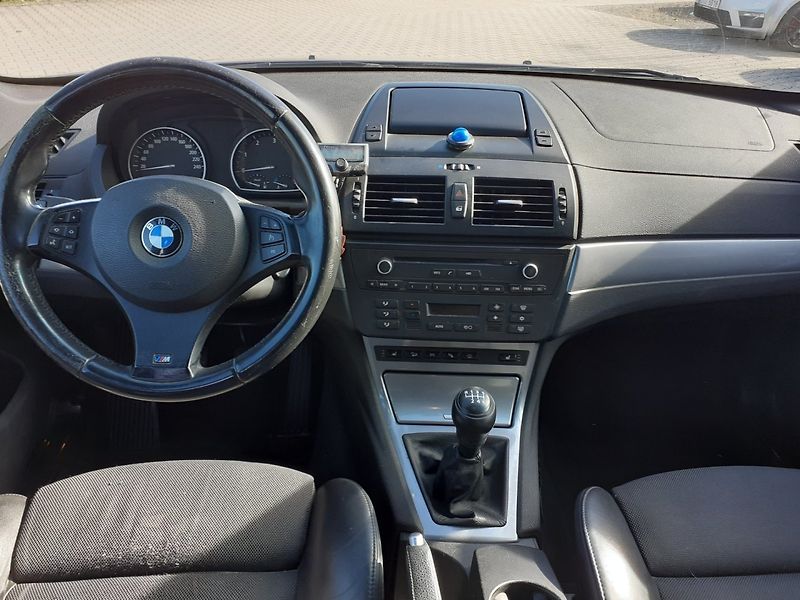 BMW X3 (2009) 2.0 x drive 1.maj čr 4x4 - fotka 7 z 27
